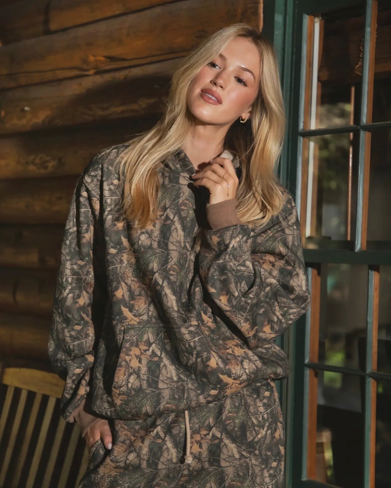 W’s Woodland Camo Pullover Hoodie