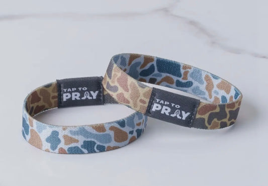 Versible Tap-To-Pray Wristband River Rock Camo Sahara & Copper