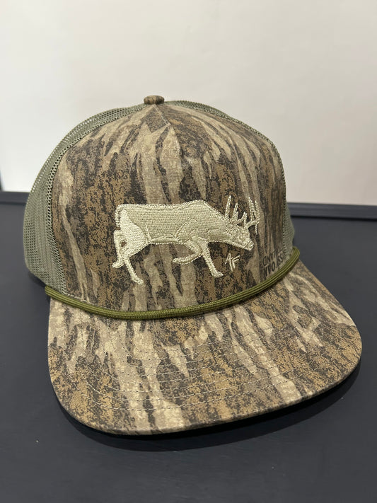 American Fetcher White Tail Bottomland Hat